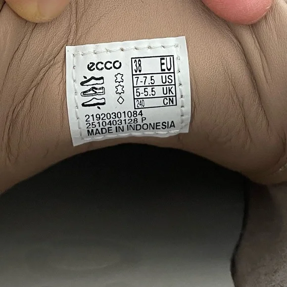 New ECCO Soft 60 Aeon Sneaker size 7.5 - Picture 10 of 10